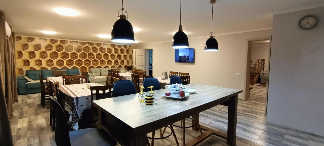Vila Conacul Mierii Straseni Exteriér fotografie